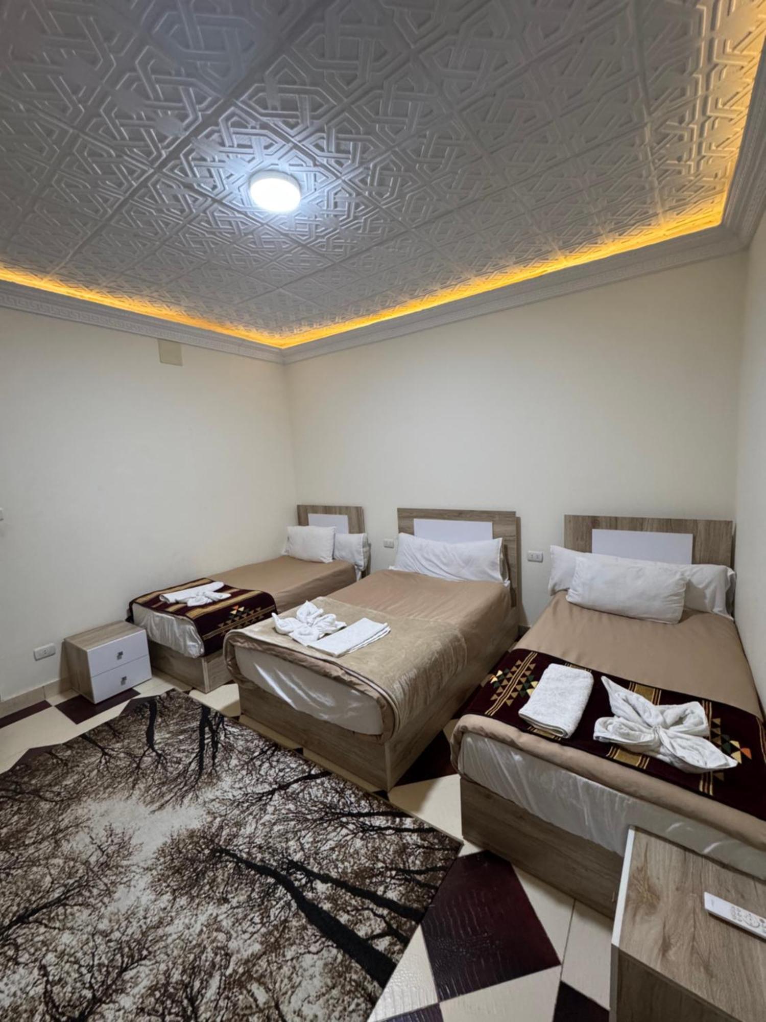 Nefertiti Pyramids View Hotel Cairo Exterior foto