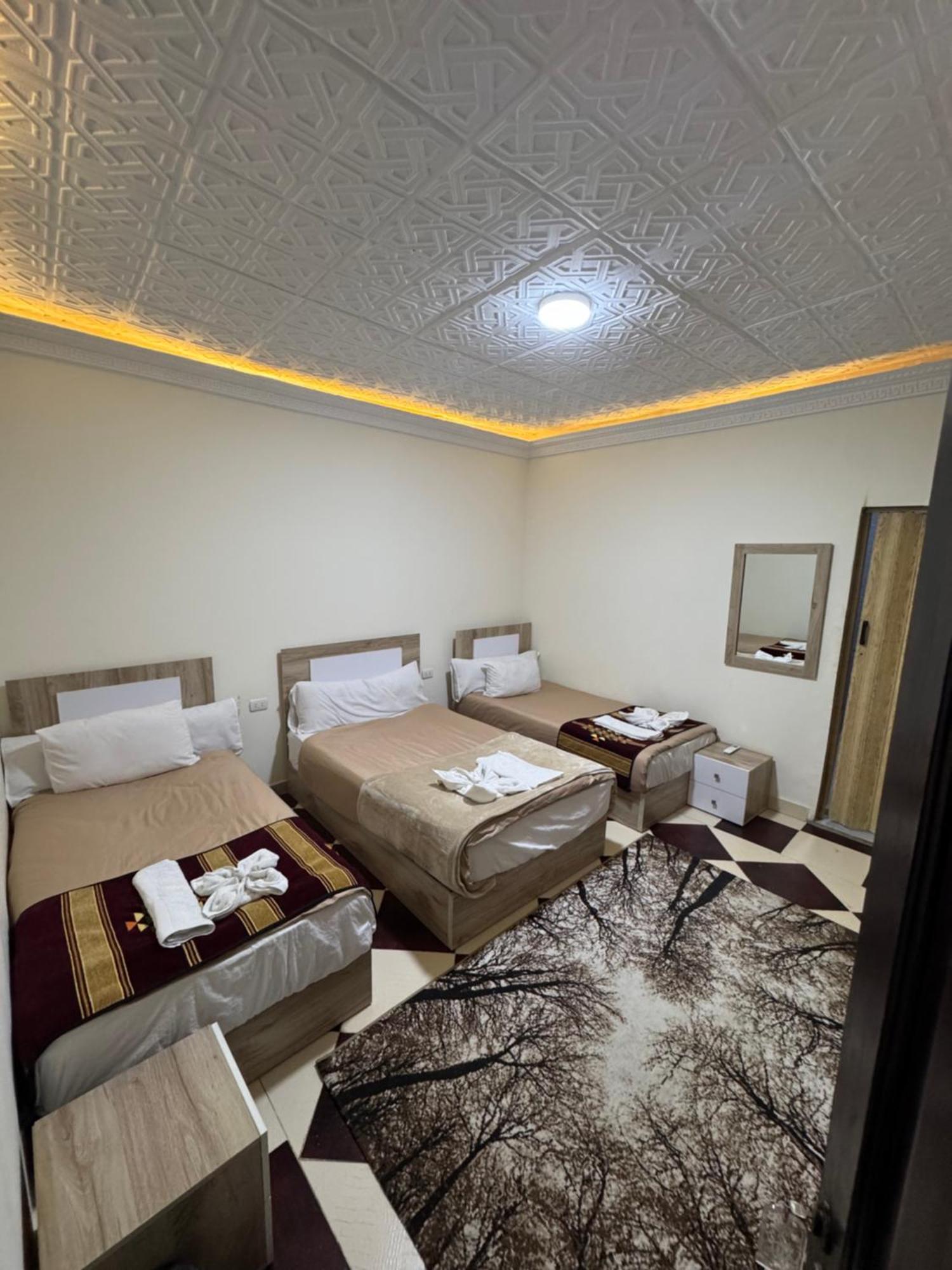 Nefertiti Pyramids View Hotel Cairo Exterior foto