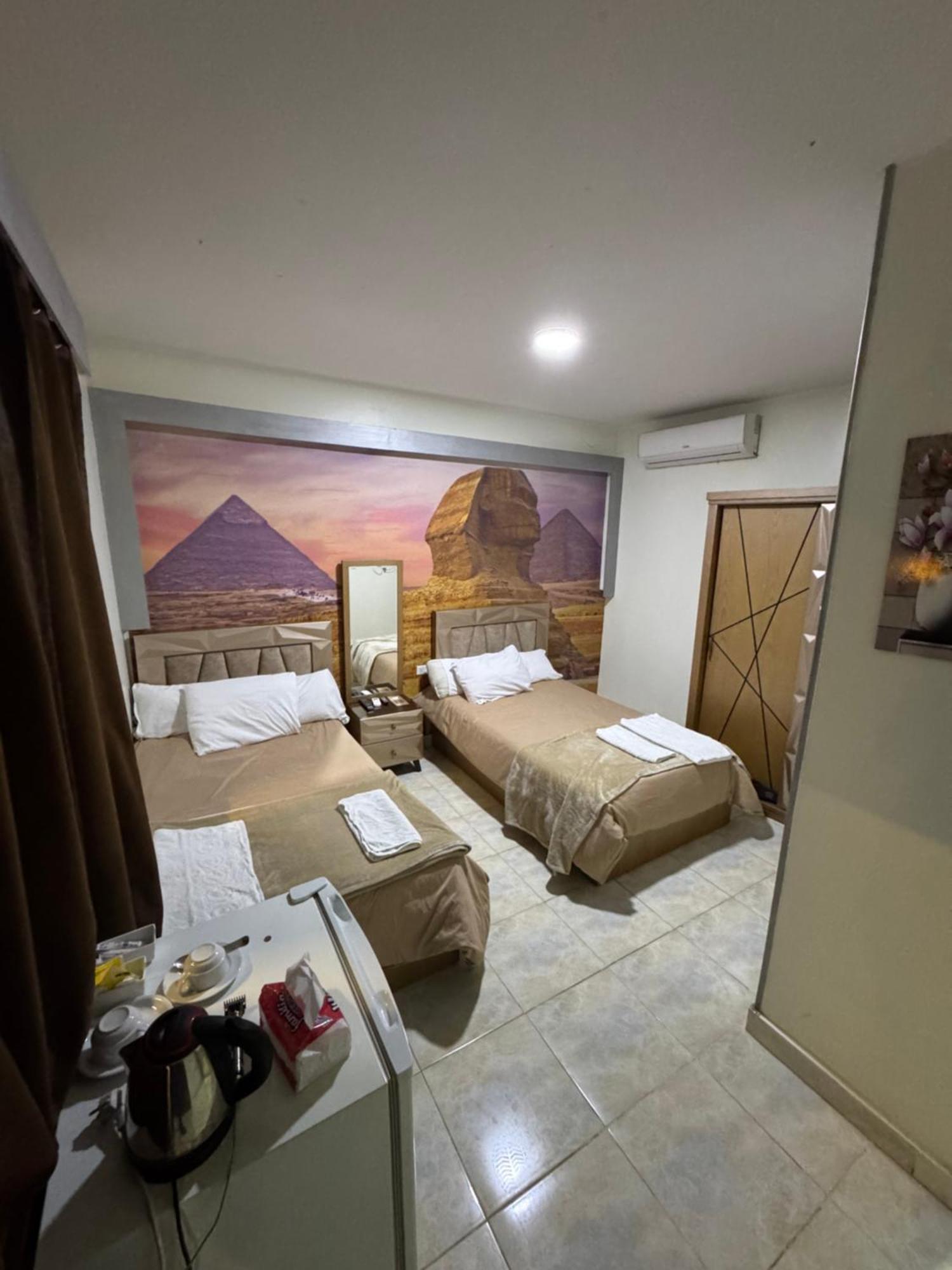 Nefertiti Pyramids View Hotel Cairo Exterior foto