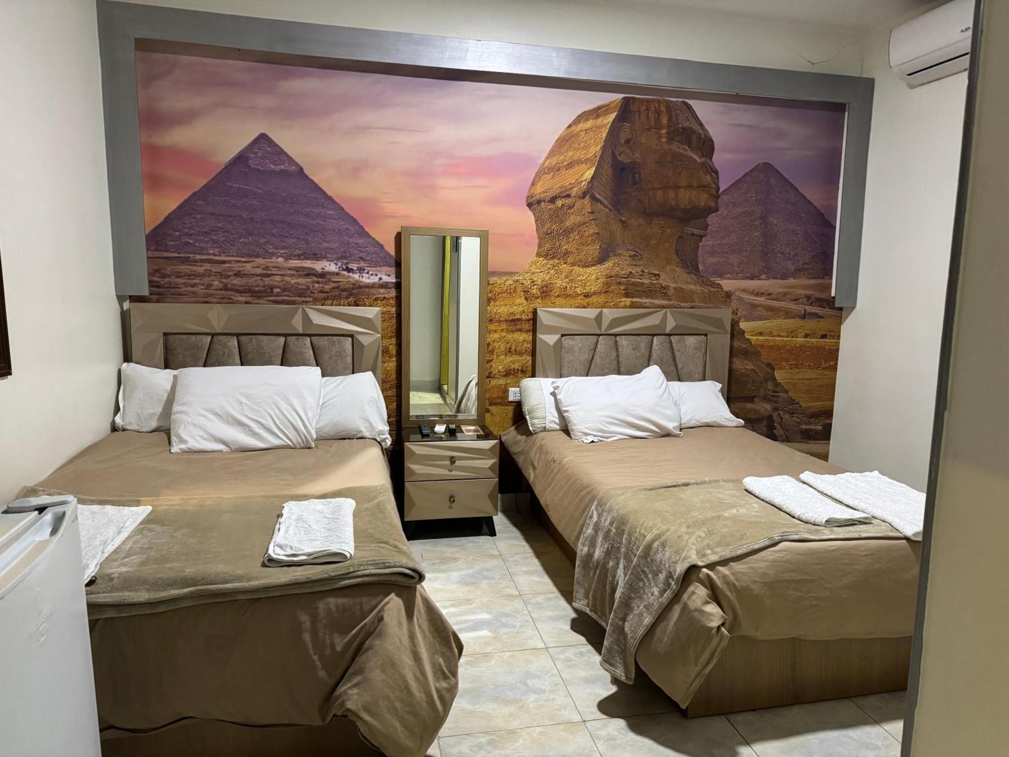 Nefertiti Pyramids View Hotel Cairo Exterior foto