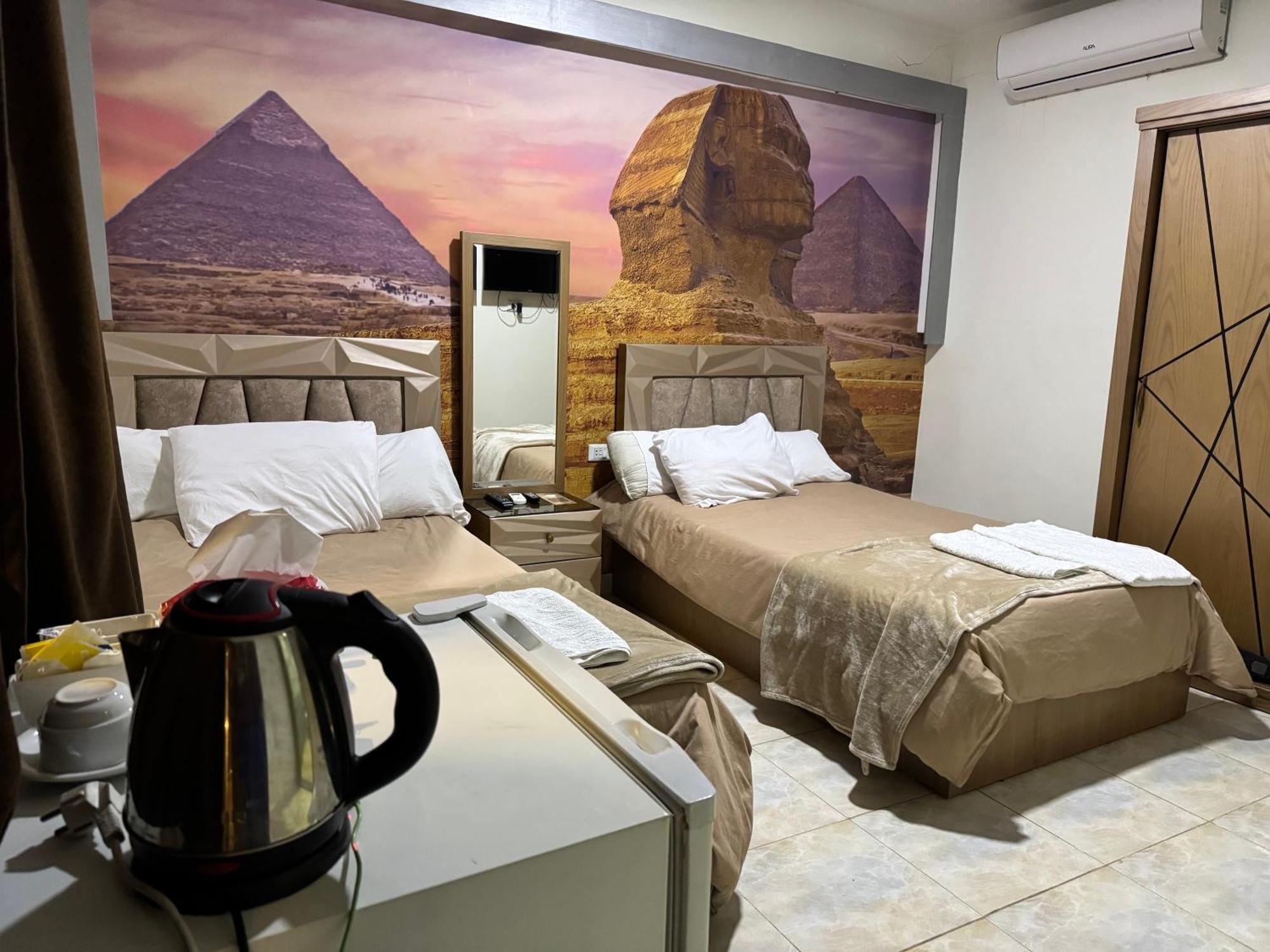 Nefertiti Pyramids View Hotel Cairo Exterior foto