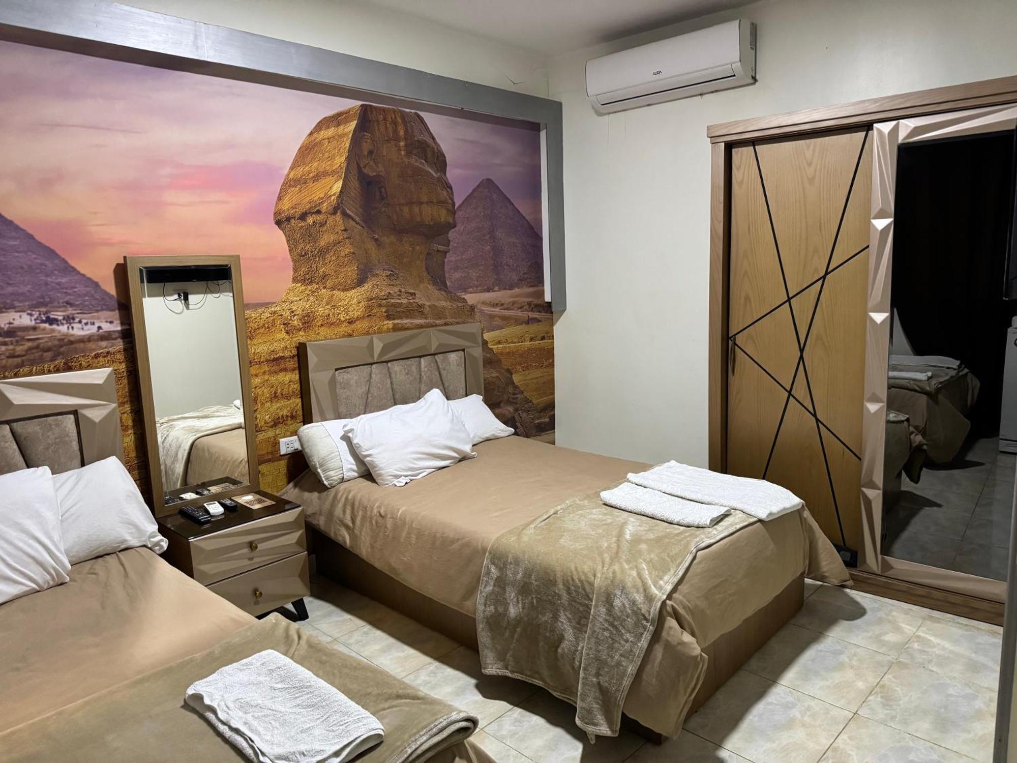 Nefertiti Pyramids View Hotel Cairo Exterior foto
