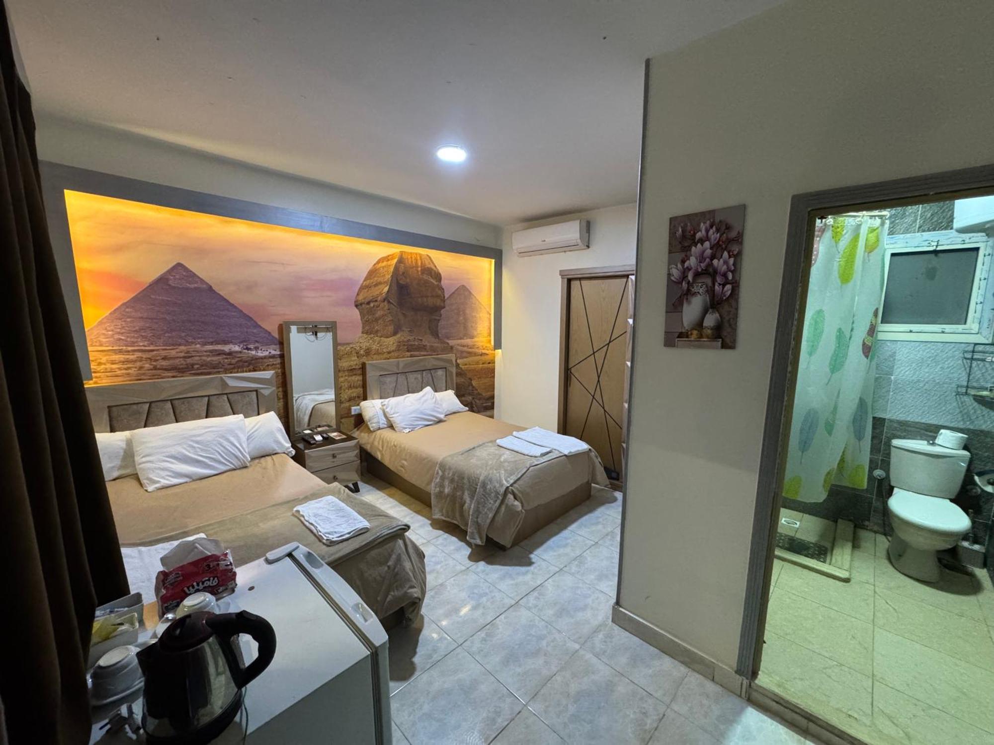 Nefertiti Pyramids View Hotel Cairo Exterior foto